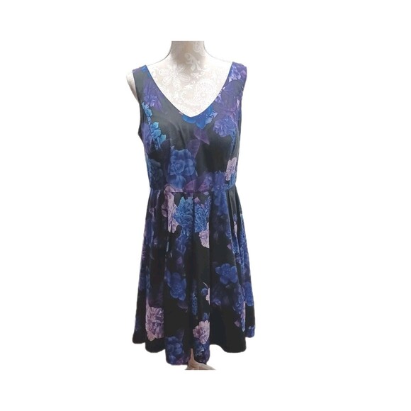 City Chic Black Floral Hydrangea Print Plus-size Fit And Flare Dress - Picture 4 of 13
